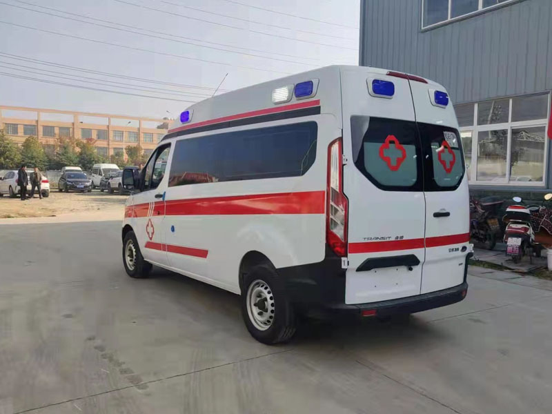 福特V362救護(hù)車（柴油版）